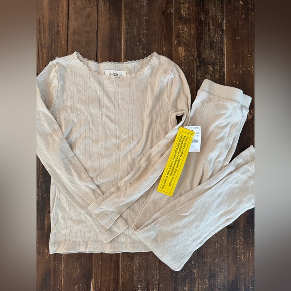 NEW! Crewcuts Girls’ long-sleeve pointelle sleep set - Picture 2 of 5